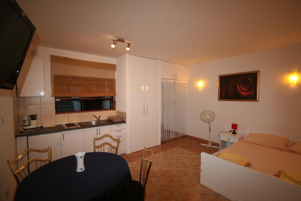 Apartments Agape ซริกเวนิซา ภายนอก รูปภาพ