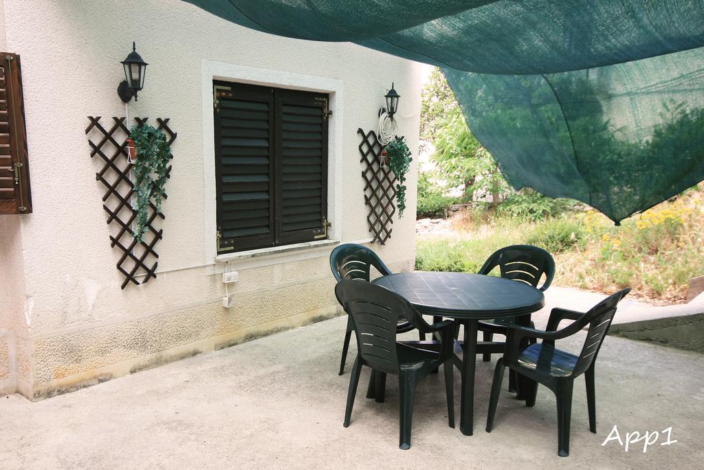 Apartments Agape ซริกเวนิซา ภายนอก รูปภาพ