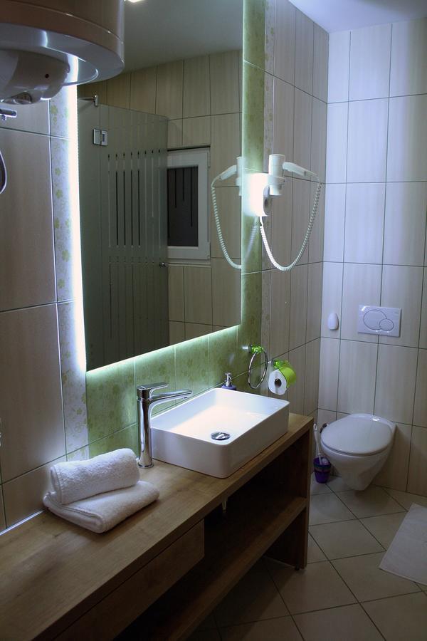 Apartments Agape ซริกเวนิซา ภายนอก รูปภาพ